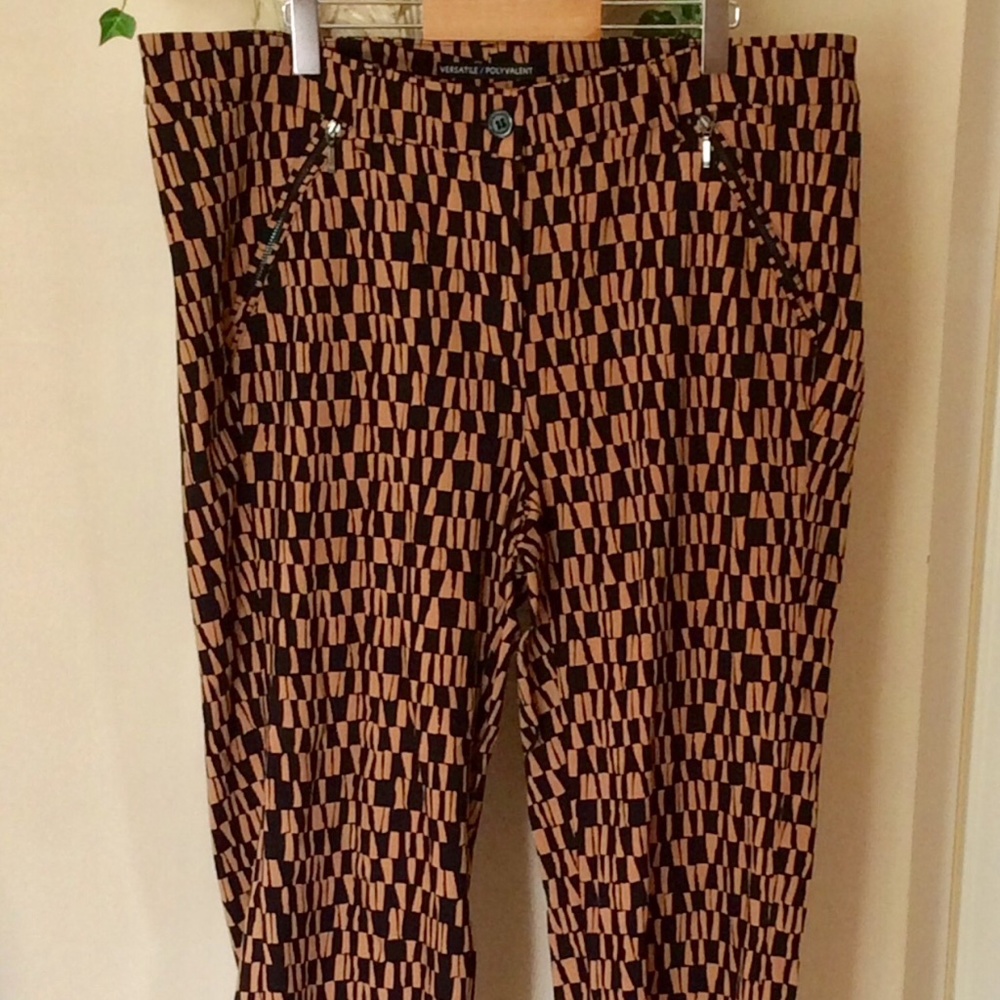 Ladies Pants | Stretch | Size 12 Plus | Caramel & Black | Michel Studio